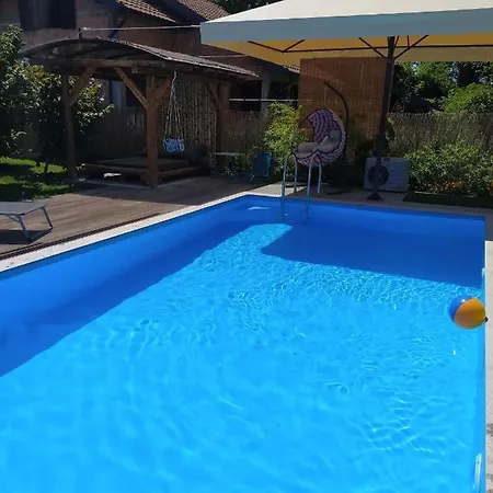 בית נופש Vikendica Dunja *