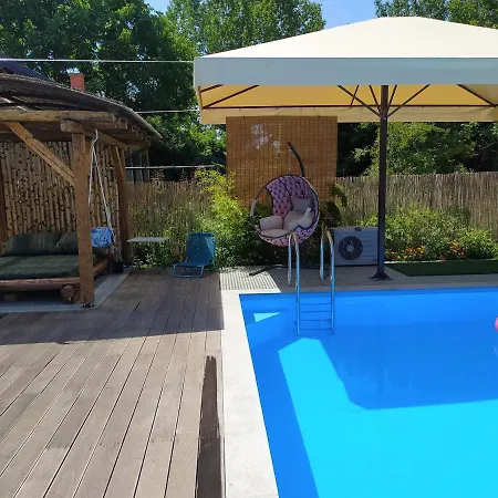 Vikendica Dunja לוזניצה