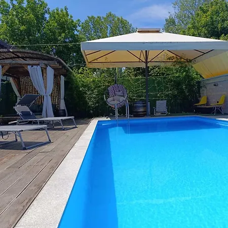 Vikendica Dunja Holiday home Loznica