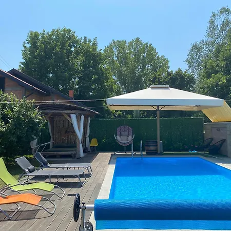 בית נופש Vikendica Dunja לוזניצה