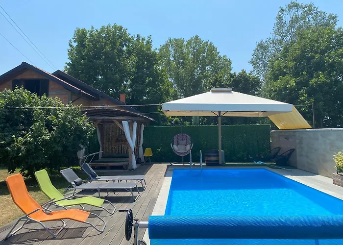 펜션 Vikendica Dunja 로즈니차